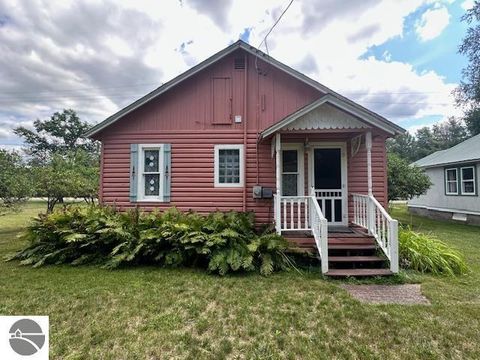 Tiny photo for 405 George Street, Roscommon, MI 48653 (MLS # 1941398)