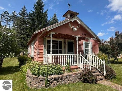 Photo of 405 George Street, Roscommon, MI 48653 (MLS # 1941398)