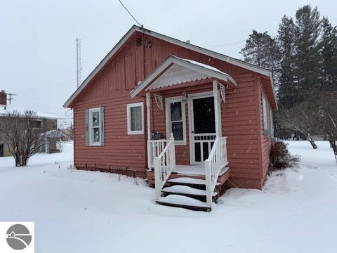 Tiny photo for 405 George Street, Roscommon, MI 48653 (MLS # 1941398)