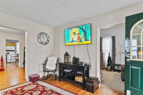 Tiny photo for 865 Farrar Street, Cadillac, MI 49601 (MLS # 1945260)
