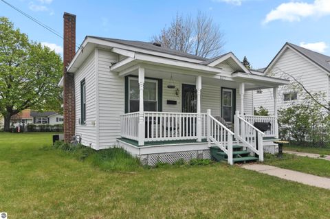 Tiny photo for 865 Farrar Street, Cadillac, MI 49601 (MLS # 1945260)