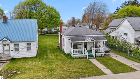 Tiny photo for 865 Farrar Street, Cadillac, MI 49601 (MLS # 1945260)