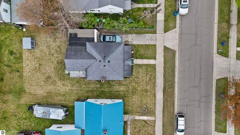Tiny photo for 865 Farrar Street, Cadillac, MI 49601 (MLS # 1945260)