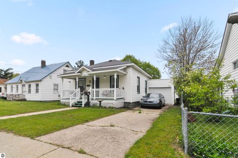 Tiny photo for 865 Farrar Street, Cadillac, MI 49601 (MLS # 1945260)