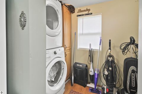 Tiny photo for 865 Farrar Street, Cadillac, MI 49601 (MLS # 1945260)