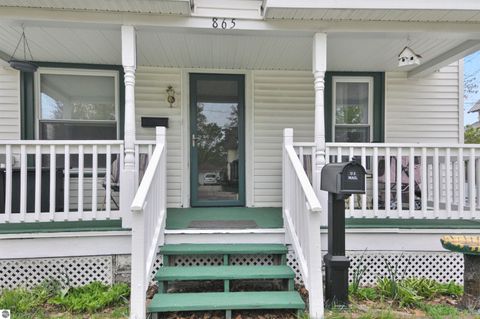 Tiny photo for 865 Farrar Street, Cadillac, MI 49601 (MLS # 1945260)