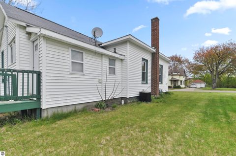 Tiny photo for 865 Farrar Street, Cadillac, MI 49601 (MLS # 1945260)