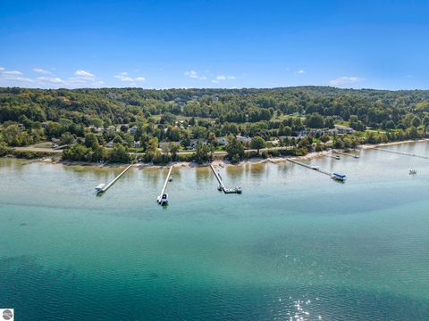 Photo of 12016 Peninsula Drive, Traverse City, MI 49686 (MLS # 1941724)