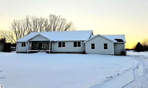 Tiny photo for 90 Flanders Road, Charlotte, MI 48813 (MLS # 1942162)