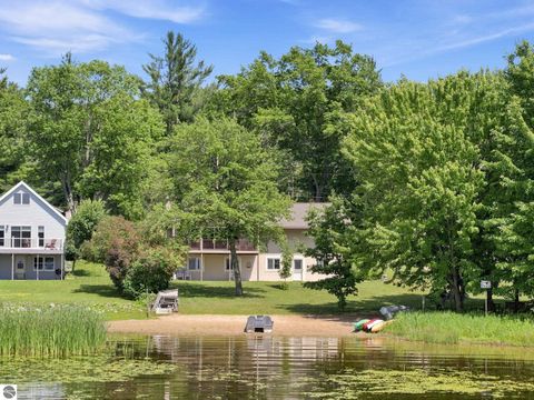 Tiny photo for 10876 Lockwood Drive, Cadillac, MI 49601 (MLS # 1947577)