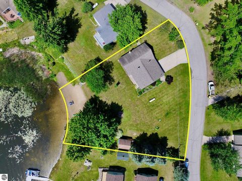 Tiny photo for 10876 Lockwood Drive, Cadillac, MI 49601 (MLS # 1947577)