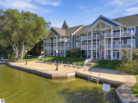 Tiny photo for 1246 Sunnyside Drive #204, Cadillac, MI 49651 (MLS # 1950991)