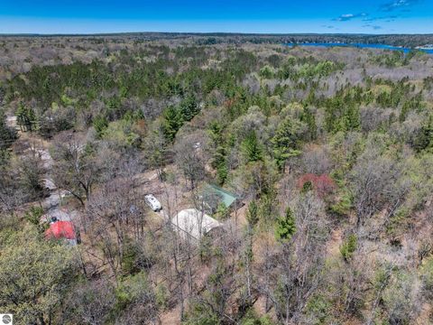 Tiny photo for 262 E Bear Lake Road NE RD, Kalkaska, MI 49646 (MLS # 1945558)