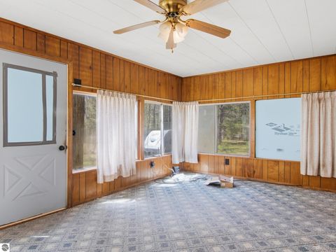 Tiny photo for 262 E Bear Lake Road NE RD, Kalkaska, MI 49646 (MLS # 1945558)