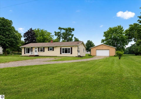 Tiny photo for 7898 E Broomfield Road, Mt Pleasant, MI 48858 (MLS # 1947704)