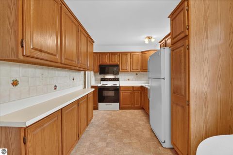 Tiny photo for 7898 E Broomfield Road, Mt Pleasant, MI 48858 (MLS # 1947704)