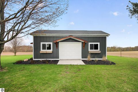 Tiny photo for 6410 W Madison Road, Alma, MI 48801 (MLS # 1944142)