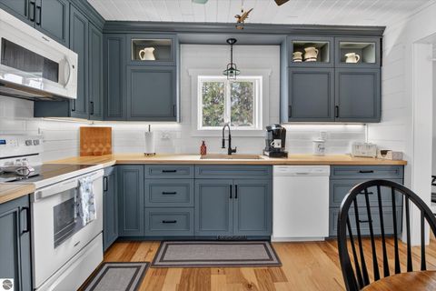 Tiny photo for 6410 W Madison Road, Alma, MI 48801 (MLS # 1944142)