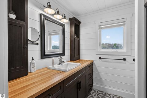 Tiny photo for 6410 W Madison Road, Alma, MI 48801 (MLS # 1944142)