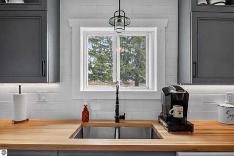 Tiny photo for 6410 W Madison Road, Alma, MI 48801 (MLS # 1944142)