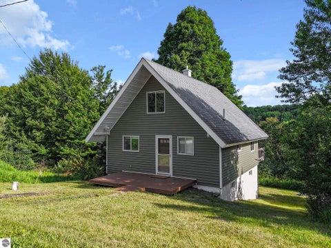 Tiny photo for 7192 Skylark Lane, Cadillac, MI 49601 (MLS # 1947316)