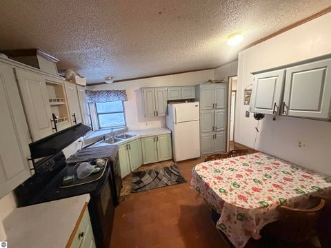 Tiny photo for 452 Elm Street #6, Breckenridge, MI 48615 (MLS # 1941484)