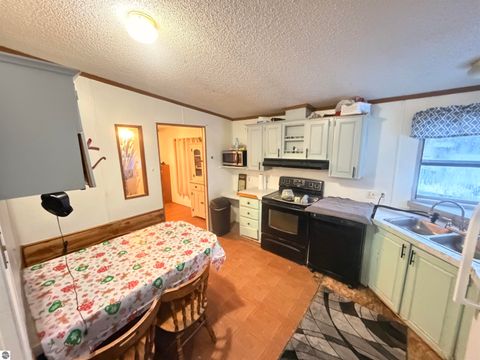 Tiny photo for 452 Elm Street #6, Breckenridge, MI 48615 (MLS # 1941484)