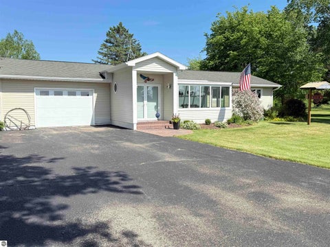 Photo of 2181 S McGee Road, Lake City, MI 49651 (MLS # 1946356)