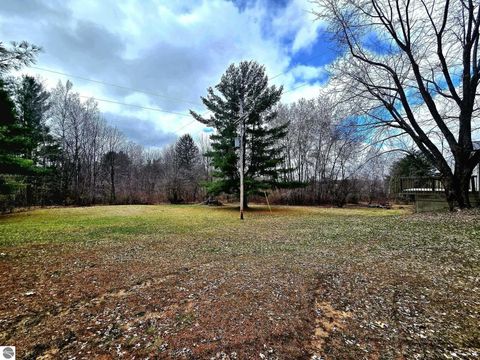 Tiny photo for 6939 170th Avenue, Stanwood, MI 49326 (MLS # 1943388)