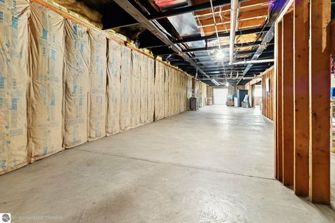 Tiny photo for 6939 170th Avenue, Stanwood, MI 49326 (MLS # 1943388)