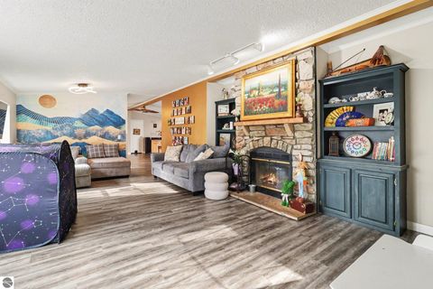 Tiny photo for 6939 170th Avenue, Stanwood, MI 49326 (MLS # 1943388)