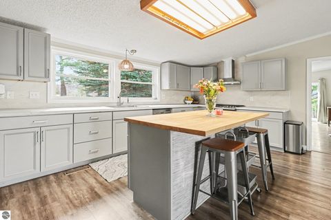 Tiny photo for 6939 170th Avenue, Stanwood, MI 49326 (MLS # 1943388)