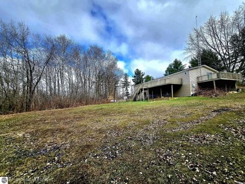 Tiny photo for 6939 170th Avenue, Stanwood, MI 49326 (MLS # 1943388)