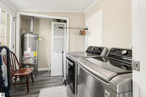 Tiny photo for 6939 170th Avenue, Stanwood, MI 49326 (MLS # 1943388)