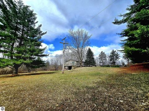 Tiny photo for 6939 170th Avenue, Stanwood, MI 49326 (MLS # 1943388)