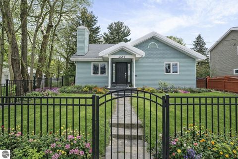 Tiny photo for 227 Monroe Street, Traverse City, MI 49684 (MLS # 1942080)