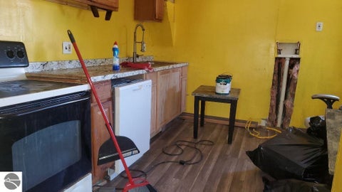 Tiny photo for 702 Oak Street, Mt Pleasant, MI 48858 (MLS # 1948353)