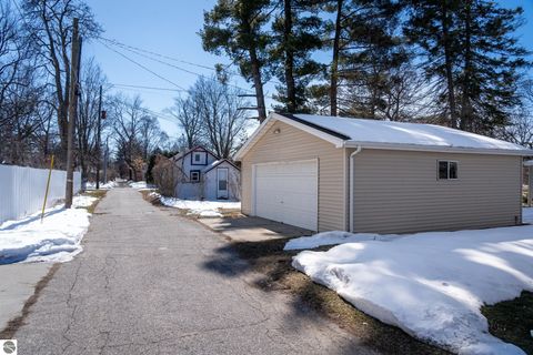 Tiny photo for 610 N Fancher Avenue, Mt Pleasant, MI 48858 (MLS # 1942431)