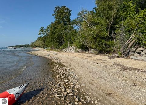 Photo of 7608 Peninsula Road, Traverse City, MI 49686 (MLS # 1943253)