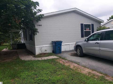 Photo of 1560 Pauls Place, Traverse City, MI 49686 (MLS # 1948268)