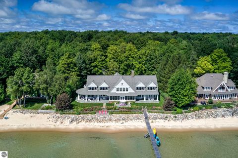 Tiny photo for 12935 N Northport Point Road, Northport, MI 49670 (MLS # 1944486)