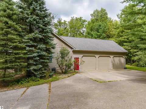 Tiny photo for 1309 Adam Drive, West Branch, MI 48661 (MLS # 1949863)