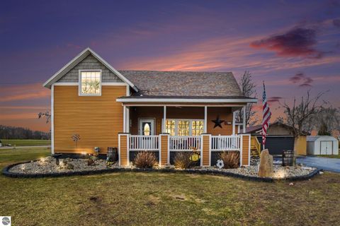 Tiny photo for 1031 N Jerome Road, Ithaca, MI 48847 (MLS # 1943034)