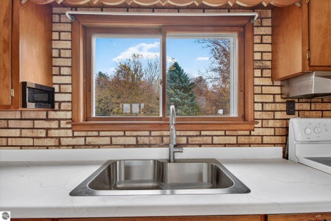 Tiny photo for 11774 N Barry Road, Wheeler, MI 48662 (MLS # 1952052)