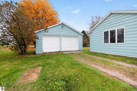 Tiny photo for 11774 N Barry Road, Wheeler, MI 48662 (MLS # 1952052)
