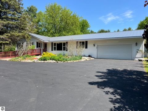 Photo of 2510 E Silver Lake Road N RD, Traverse City, MI 49685 (MLS # 1945718)