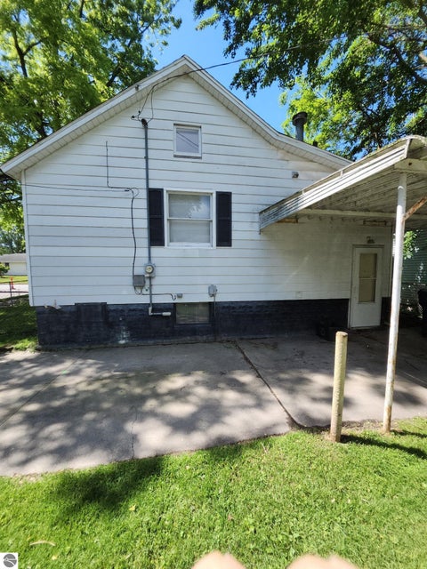 Tiny photo for 807 E North Union Street, Bay City, MI 48706 (MLS # 1946673)