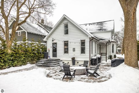 Tiny photo for 507 Fifth Street, Traverse City, MI 49684 (MLS # 1941795)