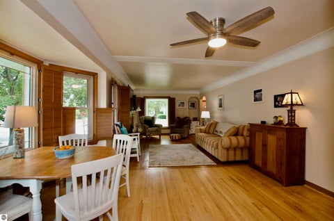 Tiny photo for 2606 Edgemont ST, Trenton, MI 48183 (MLS # 1946652)