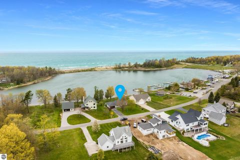 Tiny photo for 16950 First Street, Arcadia, MI 49613 (MLS # 1945172)